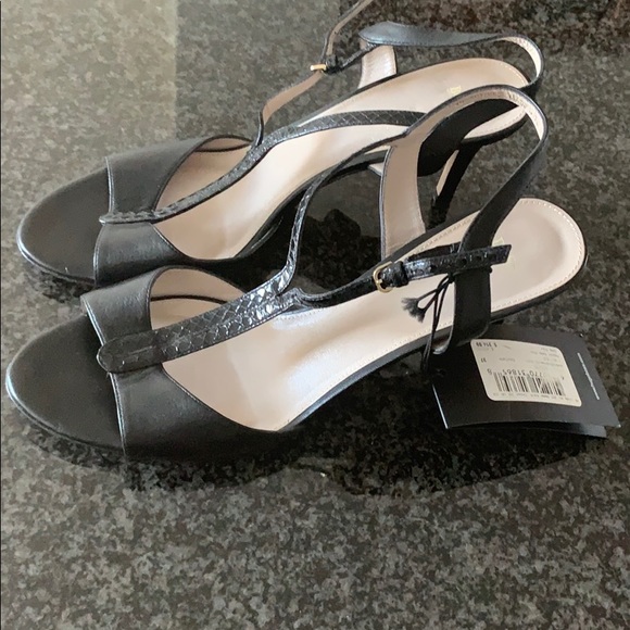Brand new Hugo Boss sandals - Picture 6 of 8